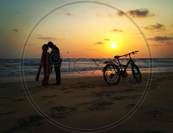 Sunset - Just Married Love Life Cycle Silhouette