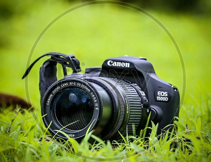 Canon 1500 d