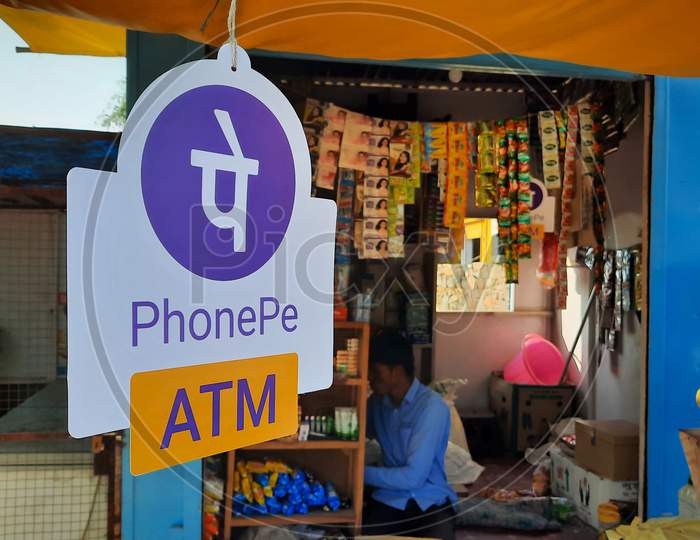 Jhunjhunun, India - 10.28.2020 : Phonepe Atm Stickers Outside A Small Shop