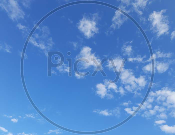 Sky image, blue and white sky image,