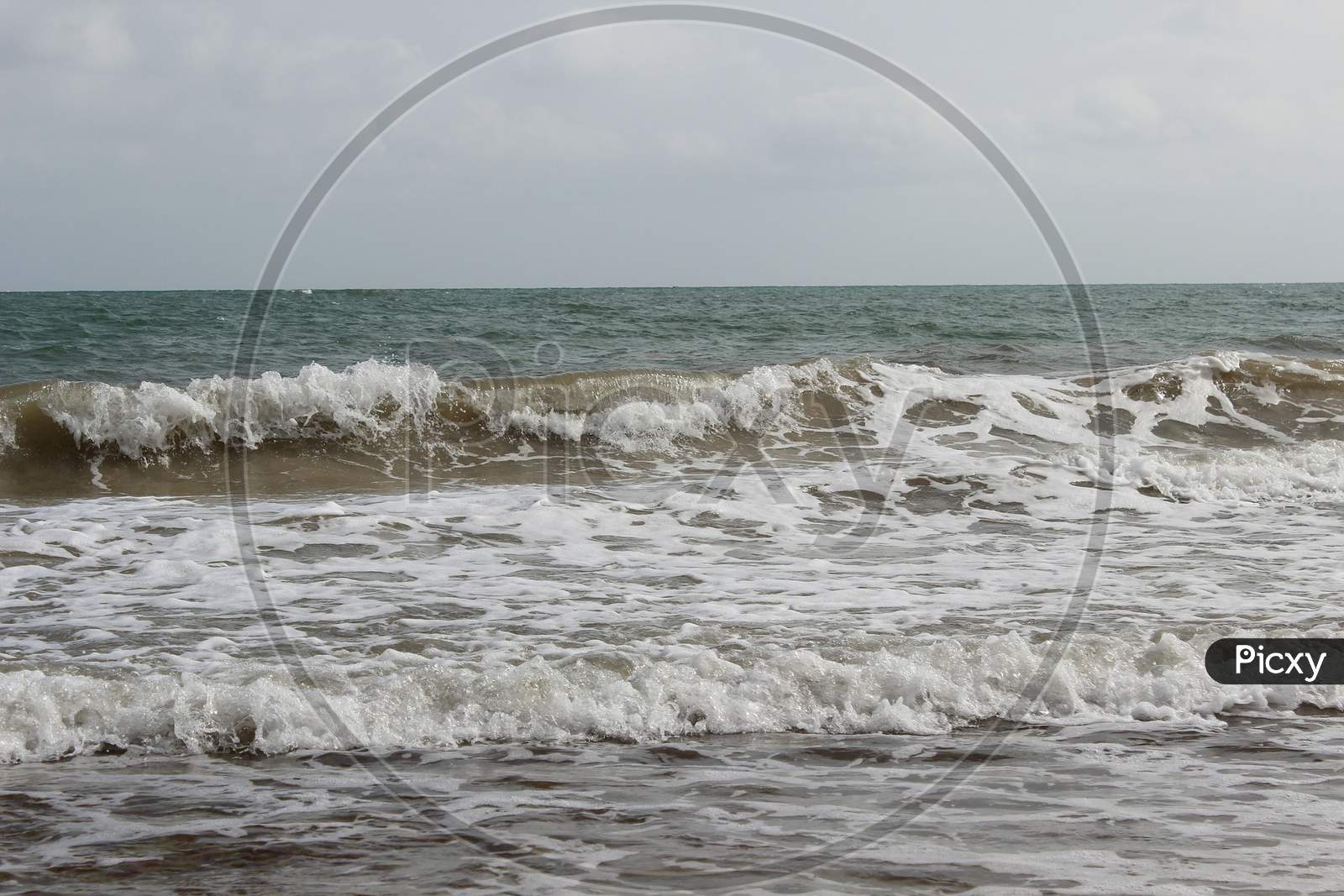 Tidal wave hitting Beach Goa