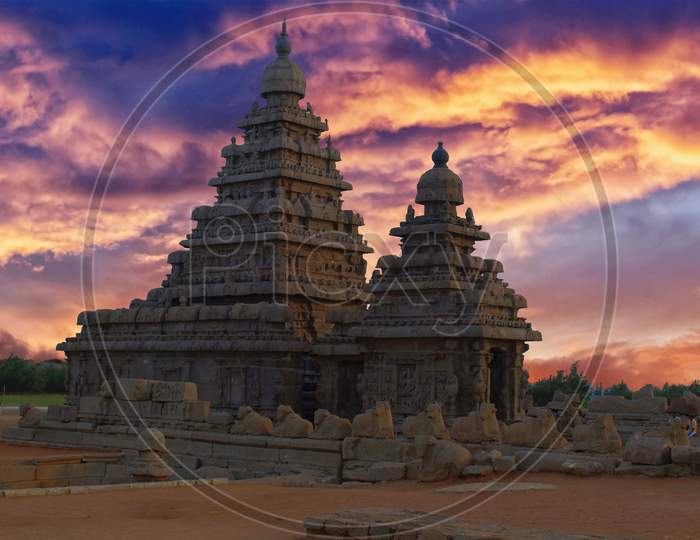 Beautiful Shore Temple At Dusk At Mamallapuram, Tn, India