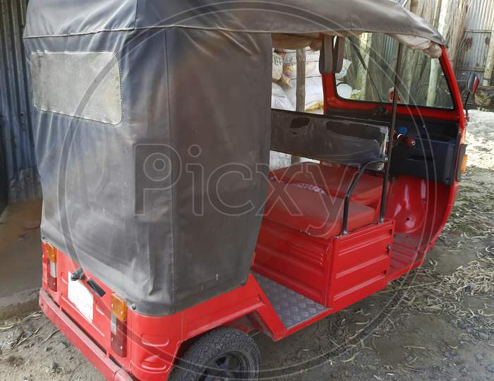 Mini Electric Rickshaw image, Rickshaw image, Selective Focus