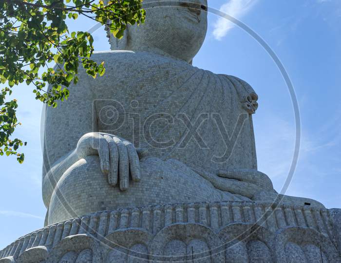 Sunny Day Tour To Big White Sitting Buddha Statue