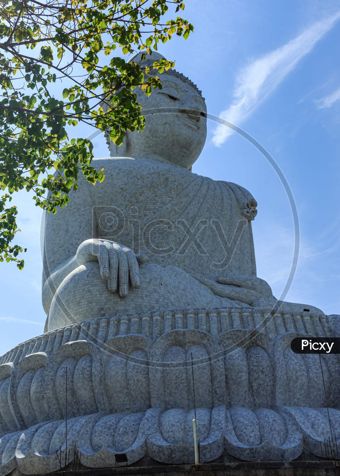 Sunny Day Tour To Big White Sitting Buddha Statue