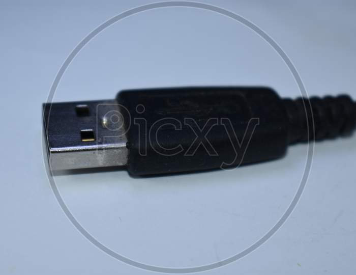 black usb cable