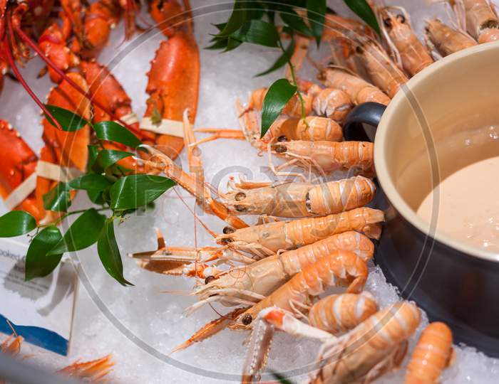 A Line Of Red Lobster And Shrimp For Sale
