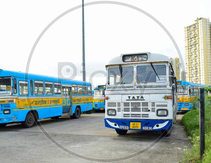 Kolkata public bus operations come to a halt due to the spread of Coronavirus in the city.