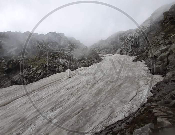 Icy mountain Minkiani pass