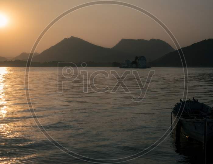 Sunset at Fateh Sagar Lake in Udaipur