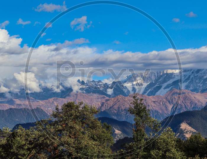 Uttarakhand hill and scenic view