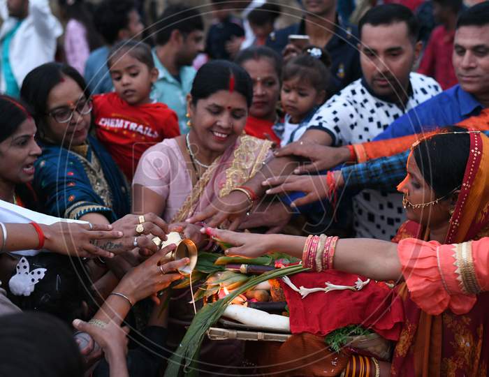 Hindu devotee during Chatth