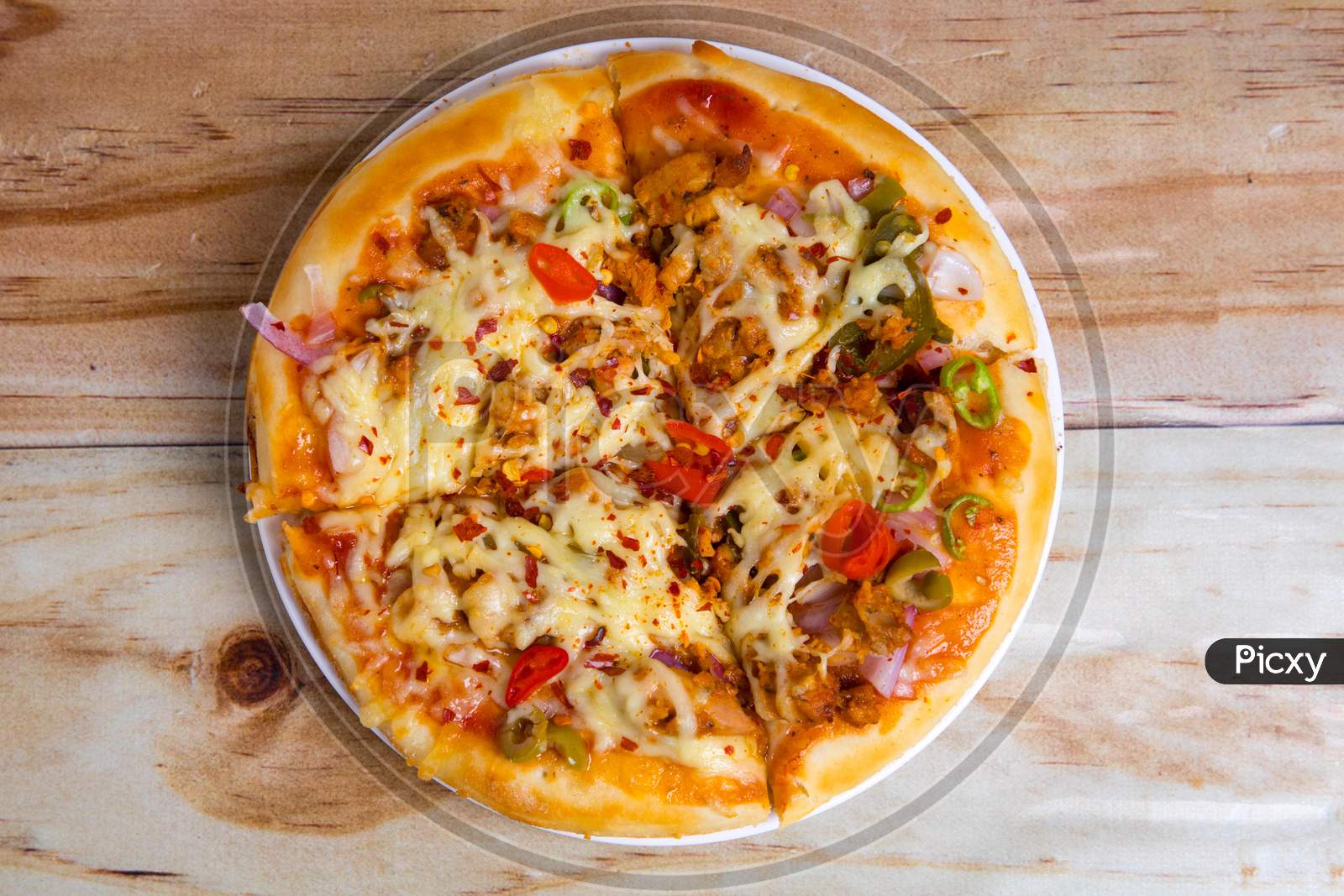 cheese tandoori pizza
