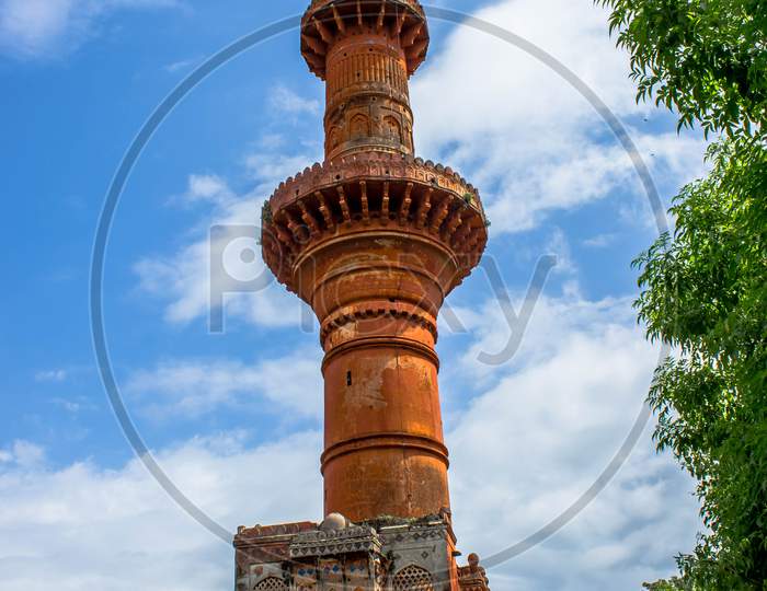 chand minar monument
