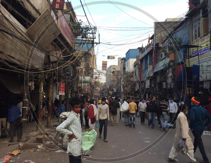 indian open market Sadar Bazar delhi after covid 19 lockdown on 22nd nov 2020
