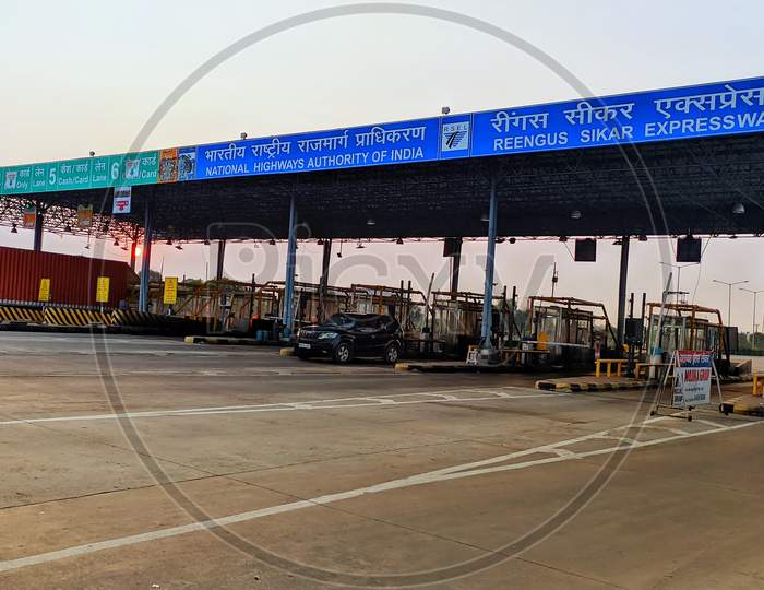 Center Of National Highway Express Toll Plaza.