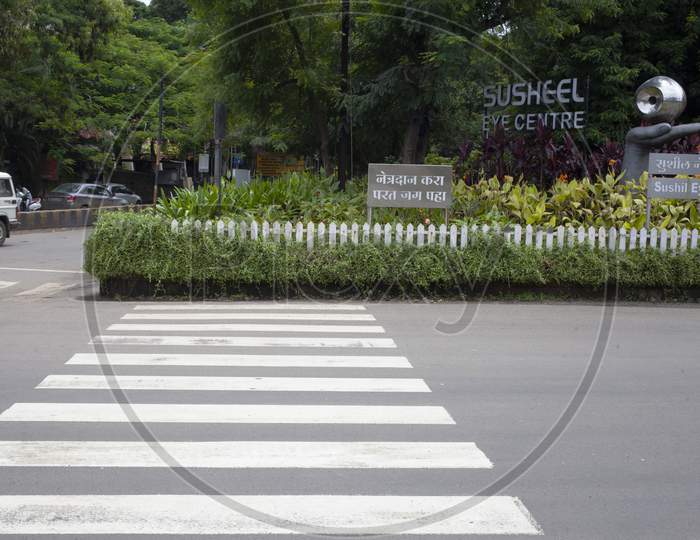 Zebra Crossing At An Intersection Without A Landing Area