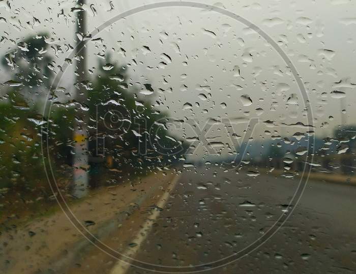 Rain on windsheild
