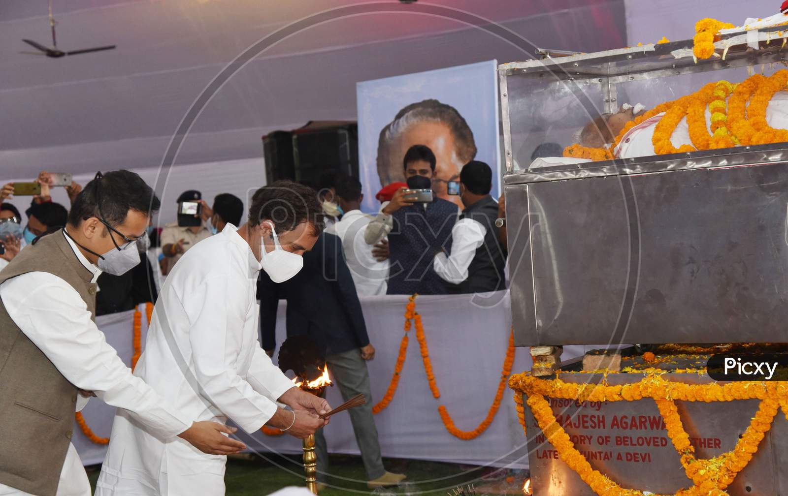 Congress leader Rahul Gandhi attend   last rites of former Assam CM Tarun Gogoi at kalakhestra in Guwahati on November 25,2020