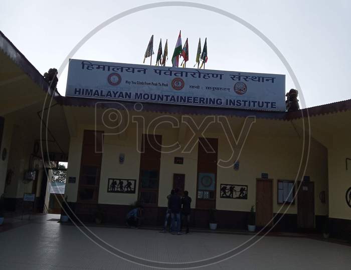 Himalayan Mountaineering Institute , Darjeeling