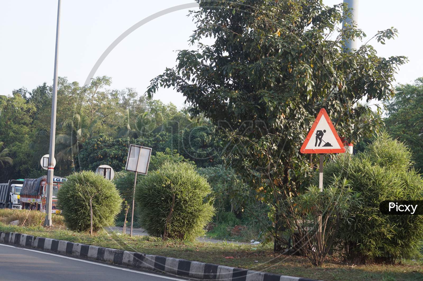 Thrissur, Kerala, India - 11-28-2020: Traffic Signal Of Work In Progress On The Highway