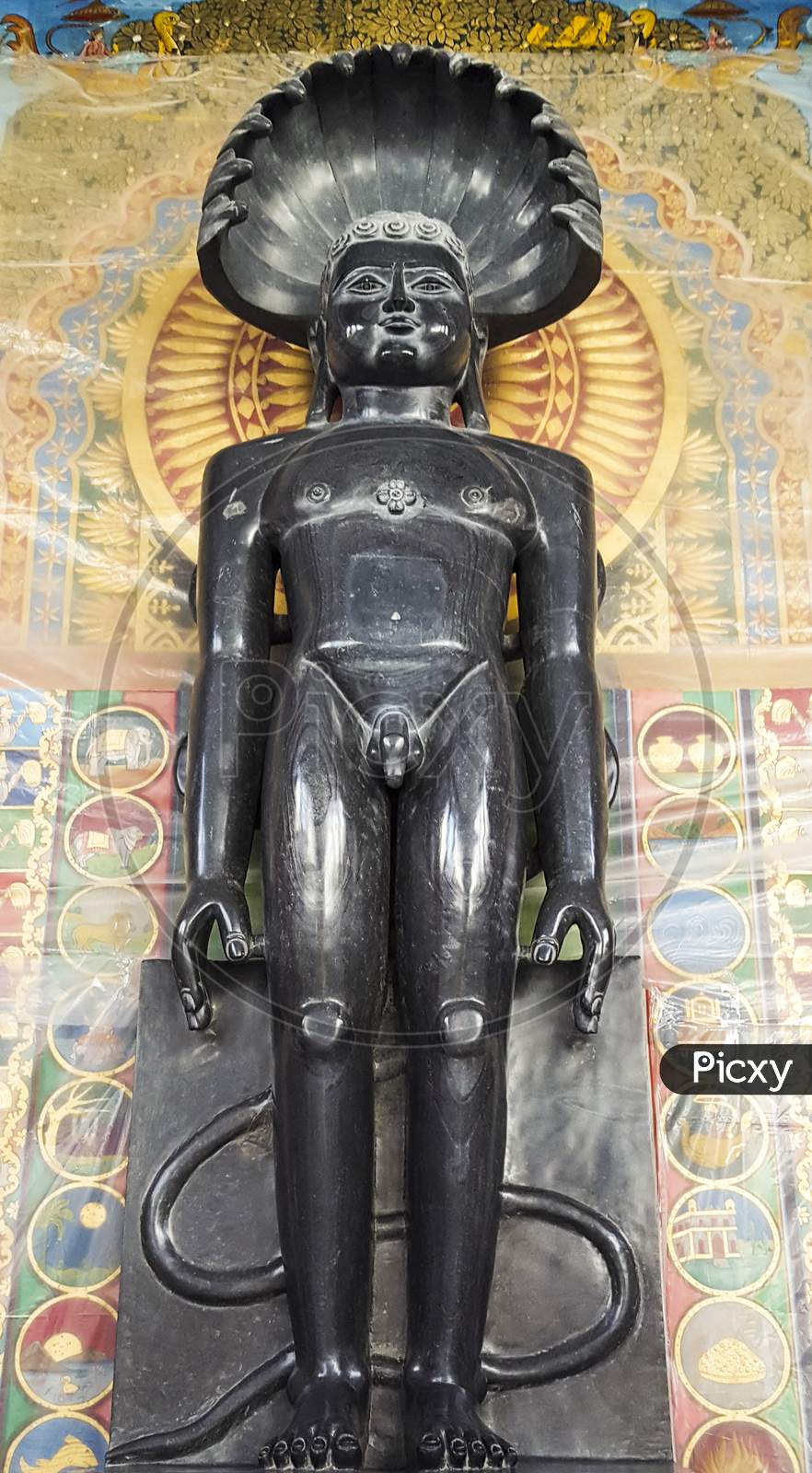 Black marble standing statue of Jain Tirthanker at Bijolia