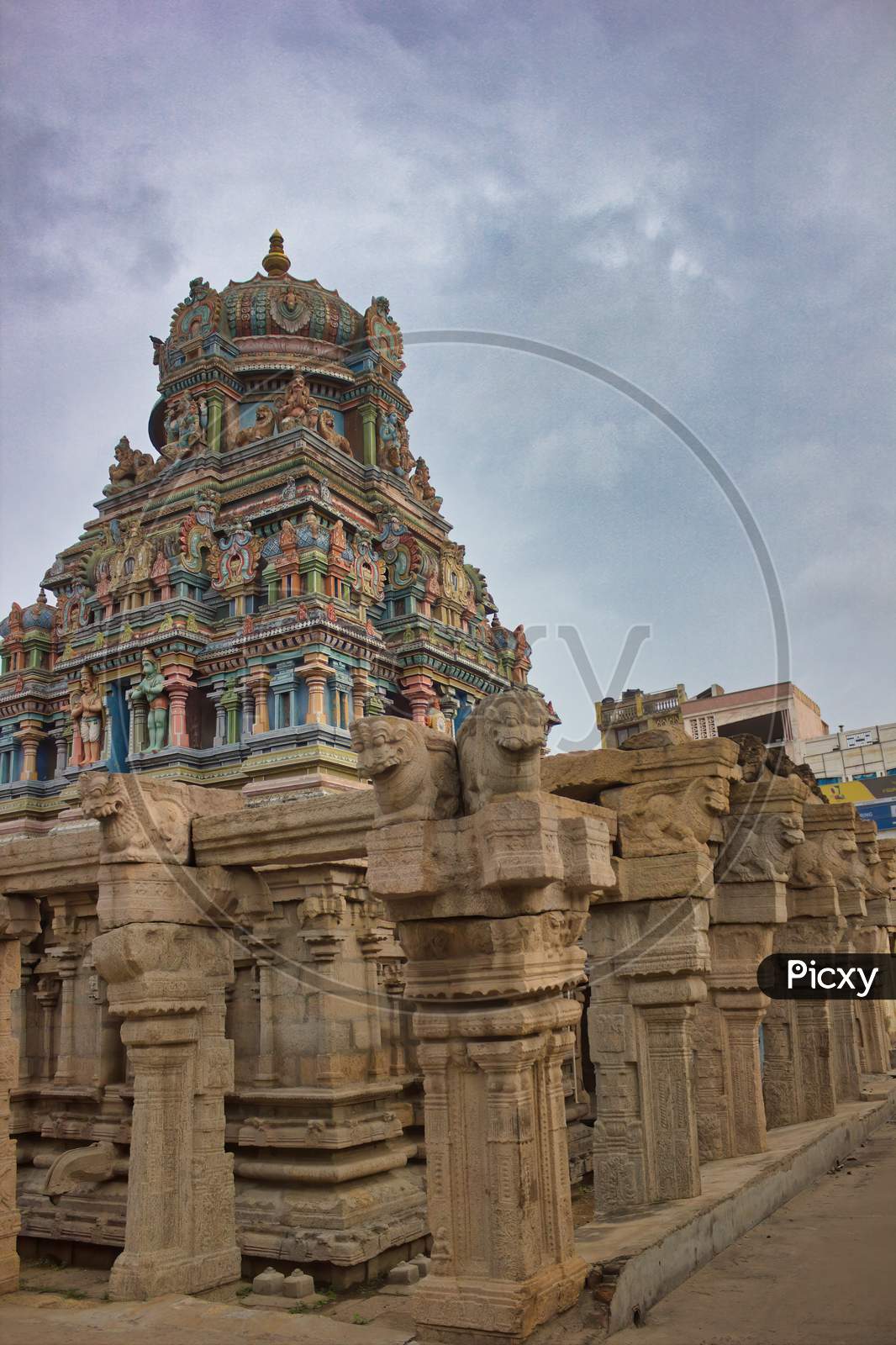 Madurai, India - November 02, 2018: A Hindu Place Of Worship. Interior Of Arulmigu Madana Gopala Sawamy Hindu Temple Located In South India. Hindu Temple Colorful Building Exterior And Carving