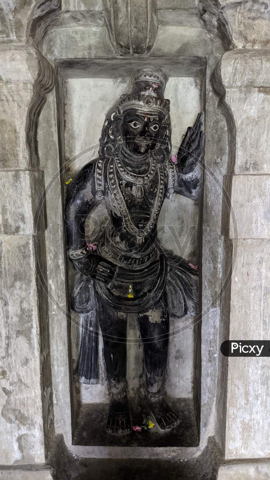7th century sculptures in undavalli caves in india
