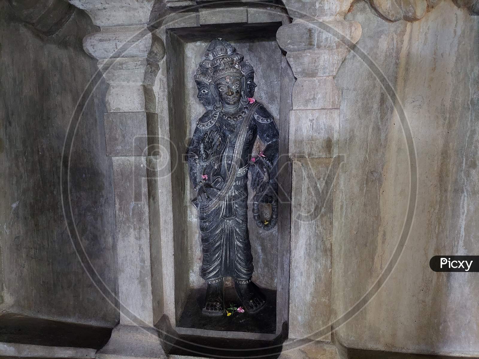 7th century sculptures in undavalli caves in india