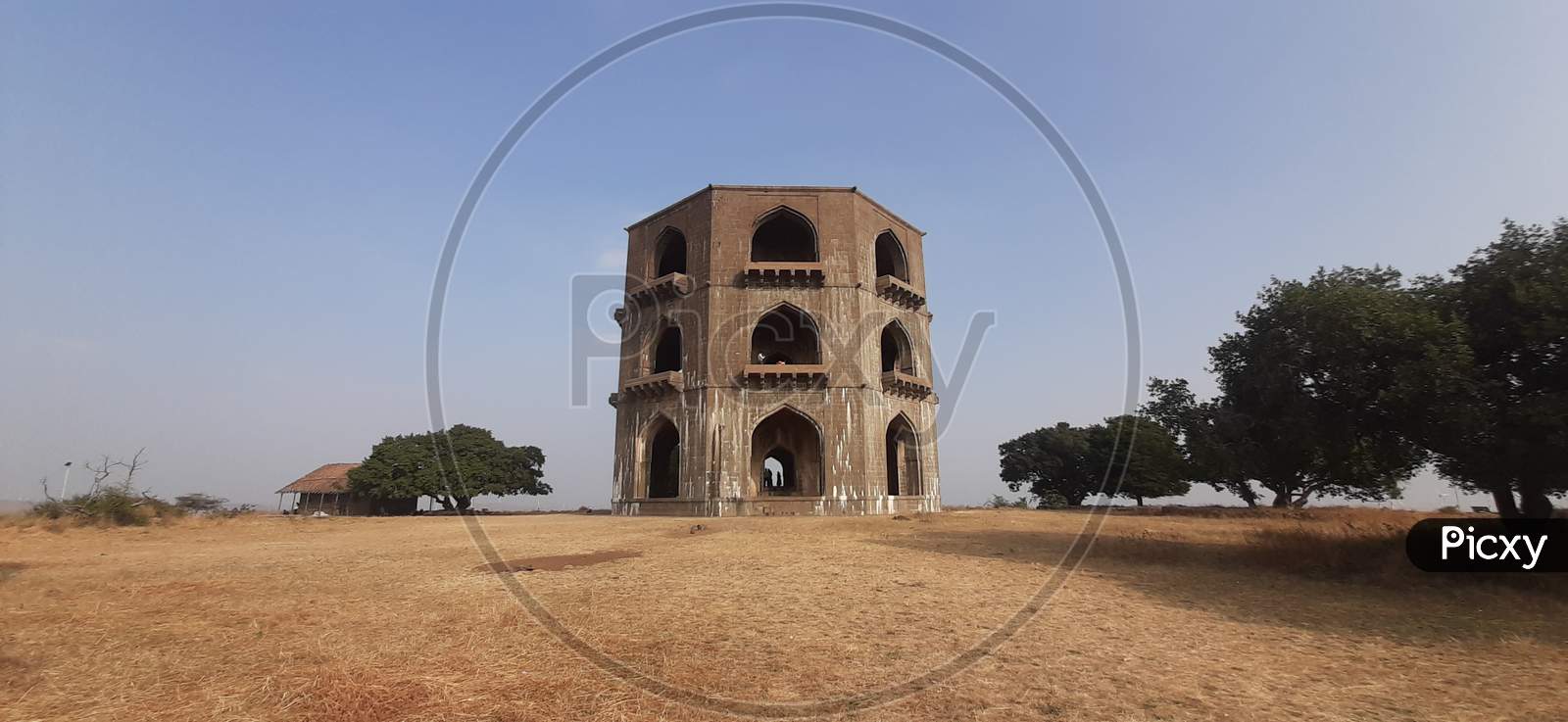 Chandbibi Mahal