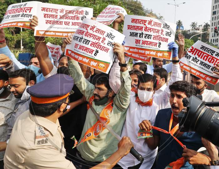 Supporters of India's ruling Bharatiya Janata Party (BJP) protest against the arrest of Arnab Goswami, one of India's top TV news anchors, in Mumbai, India, November 4, 2020.