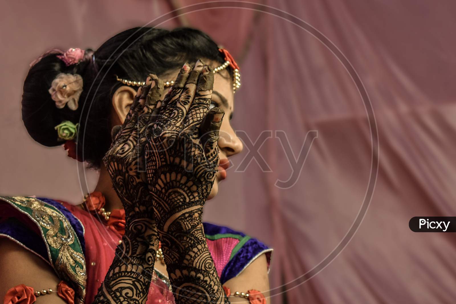 Indian bride mehandi design, wedding