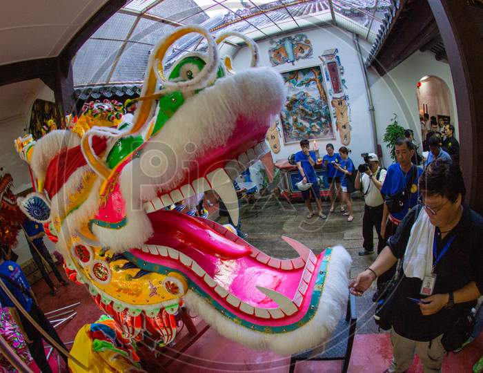 200M Long Dragon Dance Is Prepare For Performance