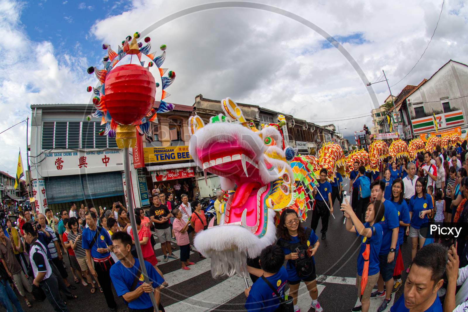 The Longest Dragon Dance At Malaysia Perform At The Street
