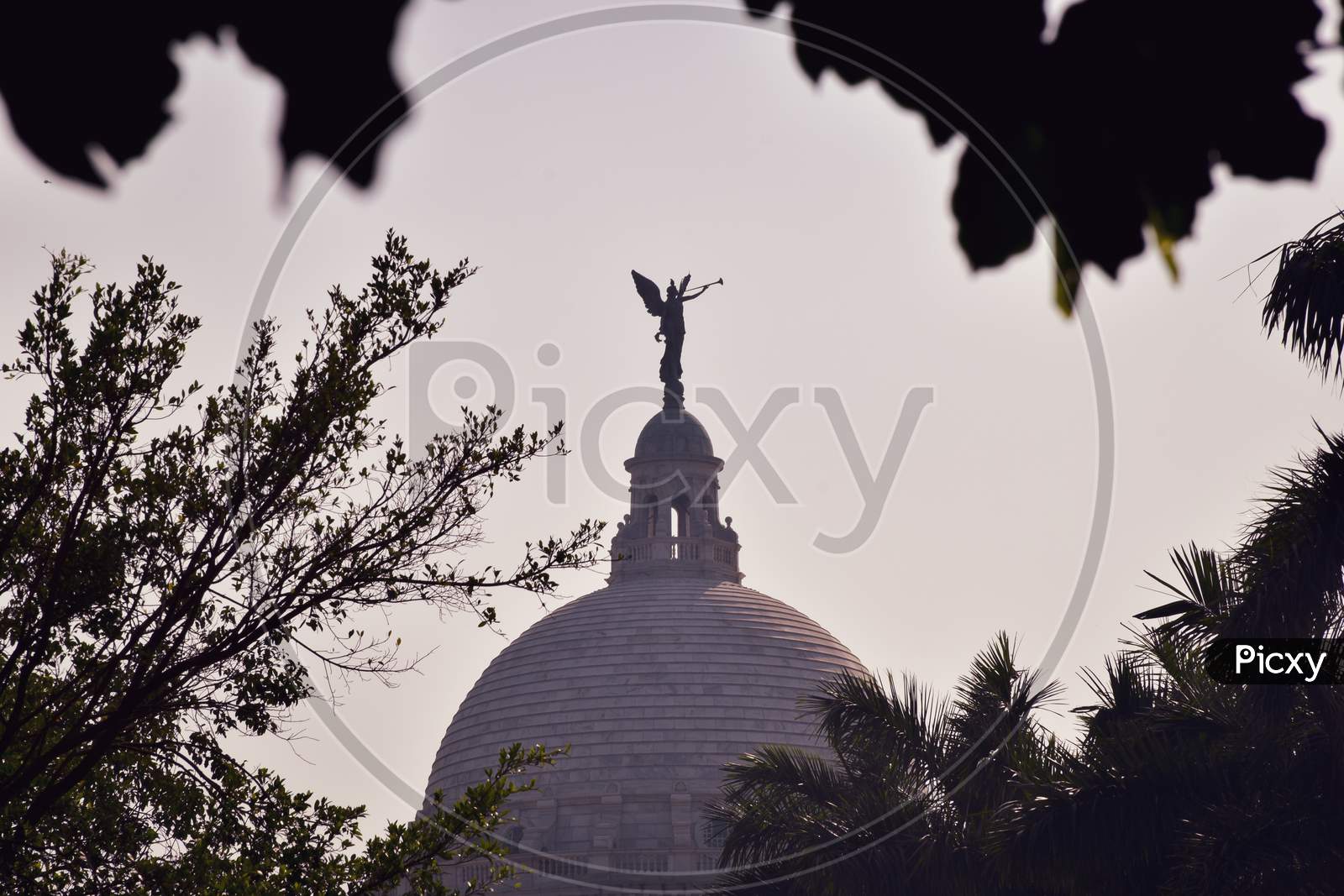 Close-up of the dome of Victoria Memorial Hall in the evening