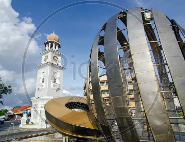 Penang Fountain And Queen Victoria Clock Tower