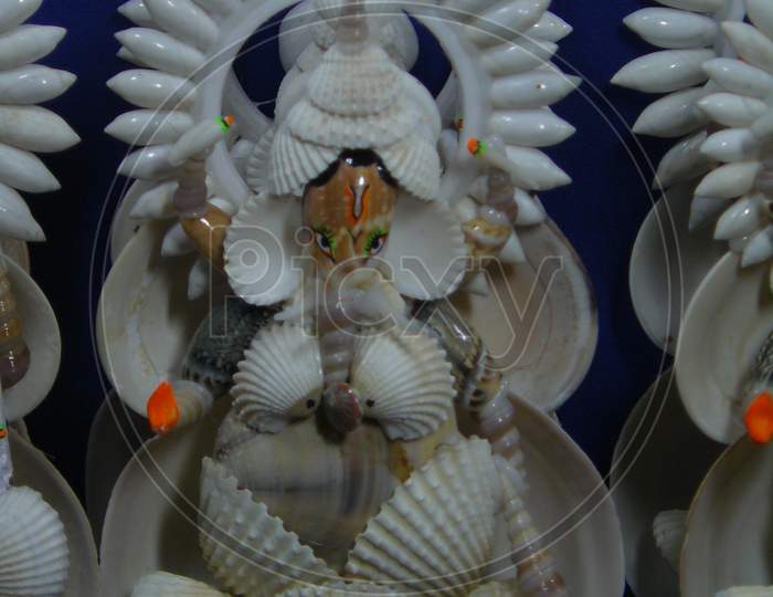 Oyster Shell Lord Ganesha