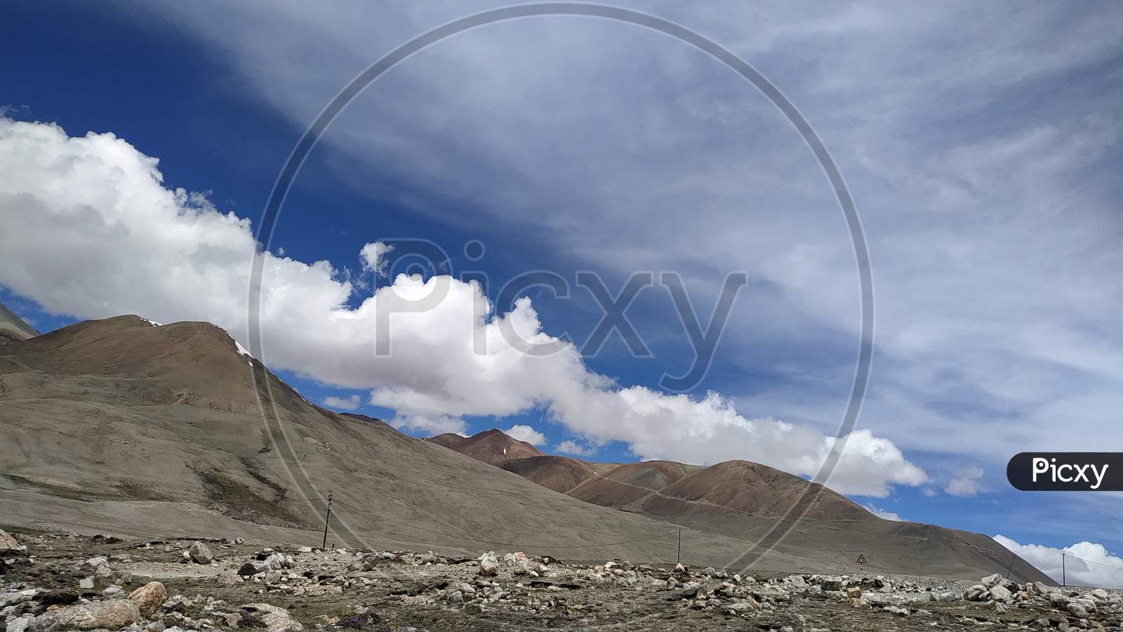 Mesmerizing view of Mountain Range, Hill Station and Mountain Pass