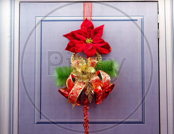 Beautiful Christmas Ornament Flower, Jingle Bell