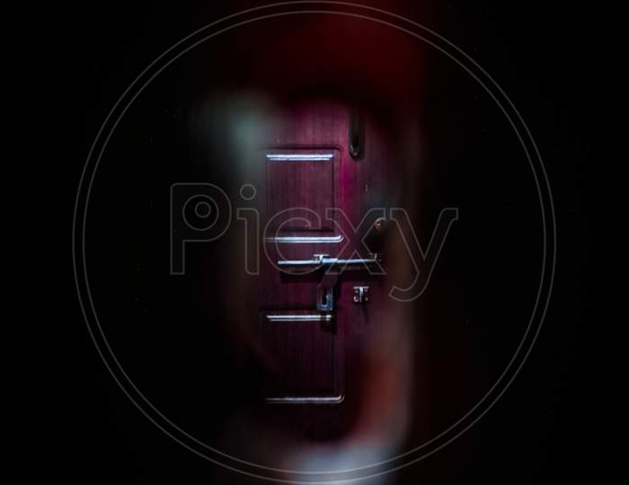 Keyhole to door
