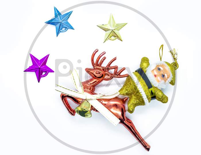 Merry Christmas: Top View Of Santa Claus On A Reindeer Traveling In The Sky With The Star
