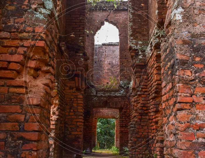 The ancient ruins of Tomluk Rajbari in West Bengal India.