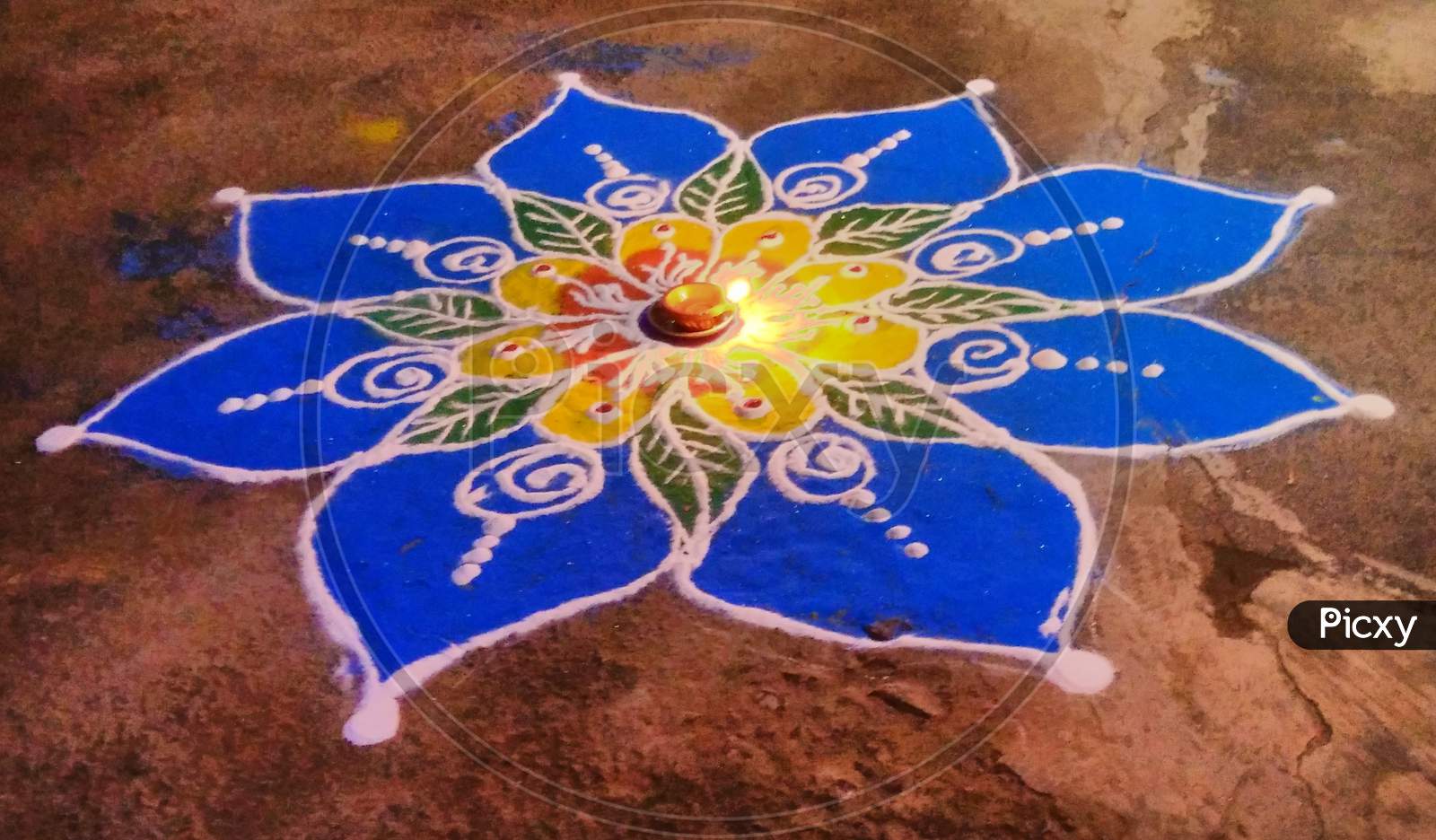 Image of Traditional Rangoli-MI453435-Picxy