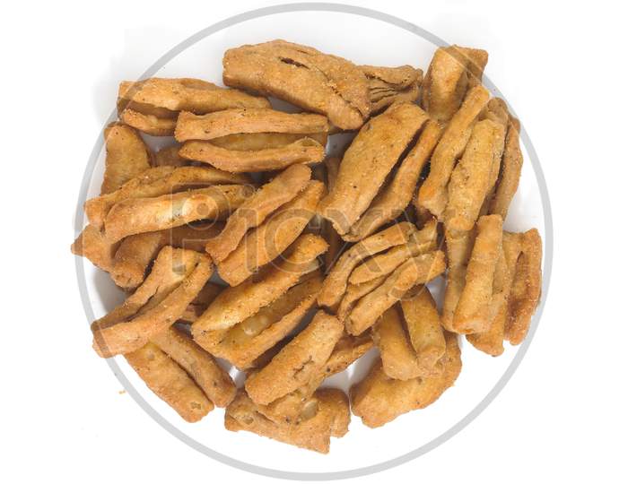 Indian Namkeen Kareli, Salted Fenugreek Crackers Is One Such Delightful Fried Indian Finger Snack That Is Traditionally Made With All White Flour (Maida) And Lots Of Butter, Clarified Butter.