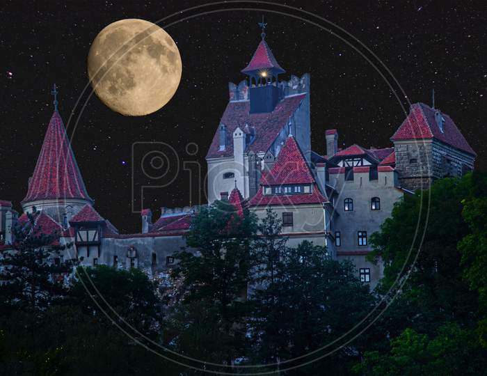 Horror Castle And Full Moon