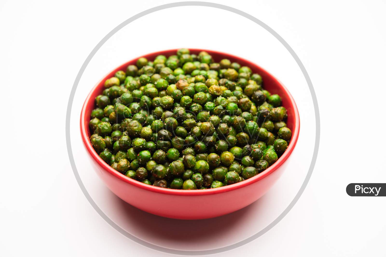 image-of-indian-snacks-fried-or-roasted-salted-green-peas-or-chatpata