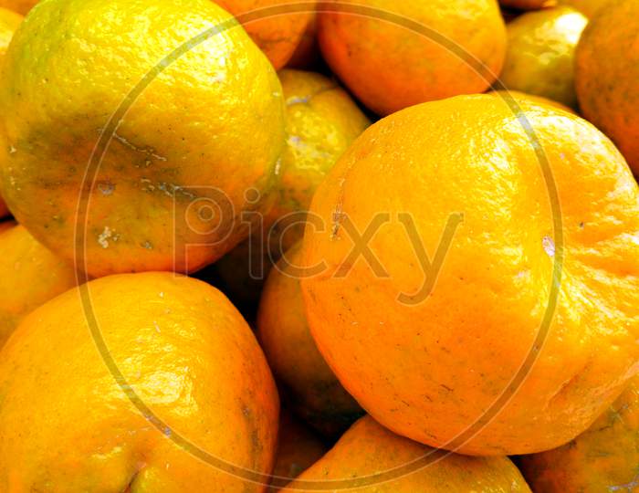 Fresh and healthy fruits Orange