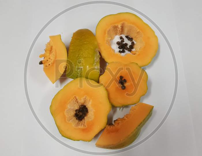 papaya is a fruit that can be found anywhere very easily.