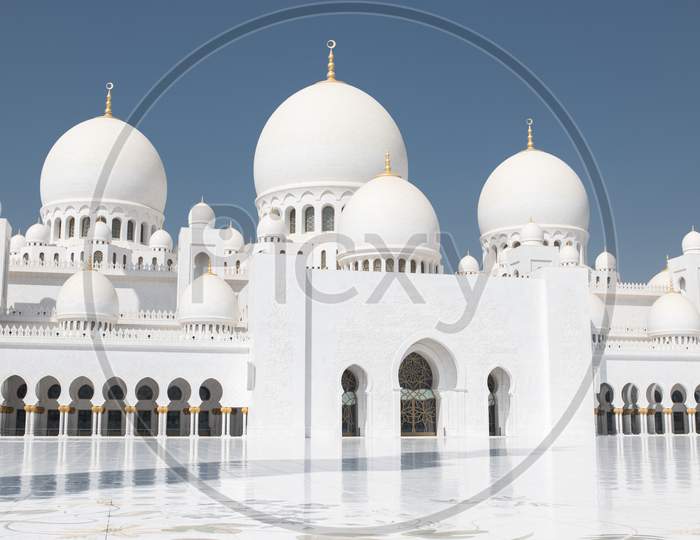 Abu Dhabi, Uae-  March 2019: Sheikh Zayed Grand Mosque In Abu Dhabi