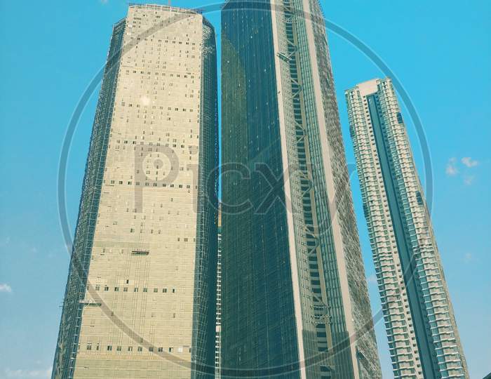 Skycraper building at mumbai
